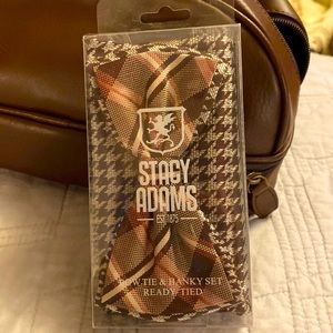 Stacy Adams bow tie and hanky set plum maroon purple